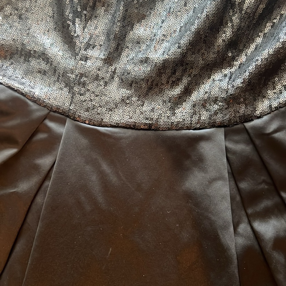 The Limited size 8 Black Sequin and Satin Mini Dress with Low Scoop Zipper Back - Picture 5 of 14